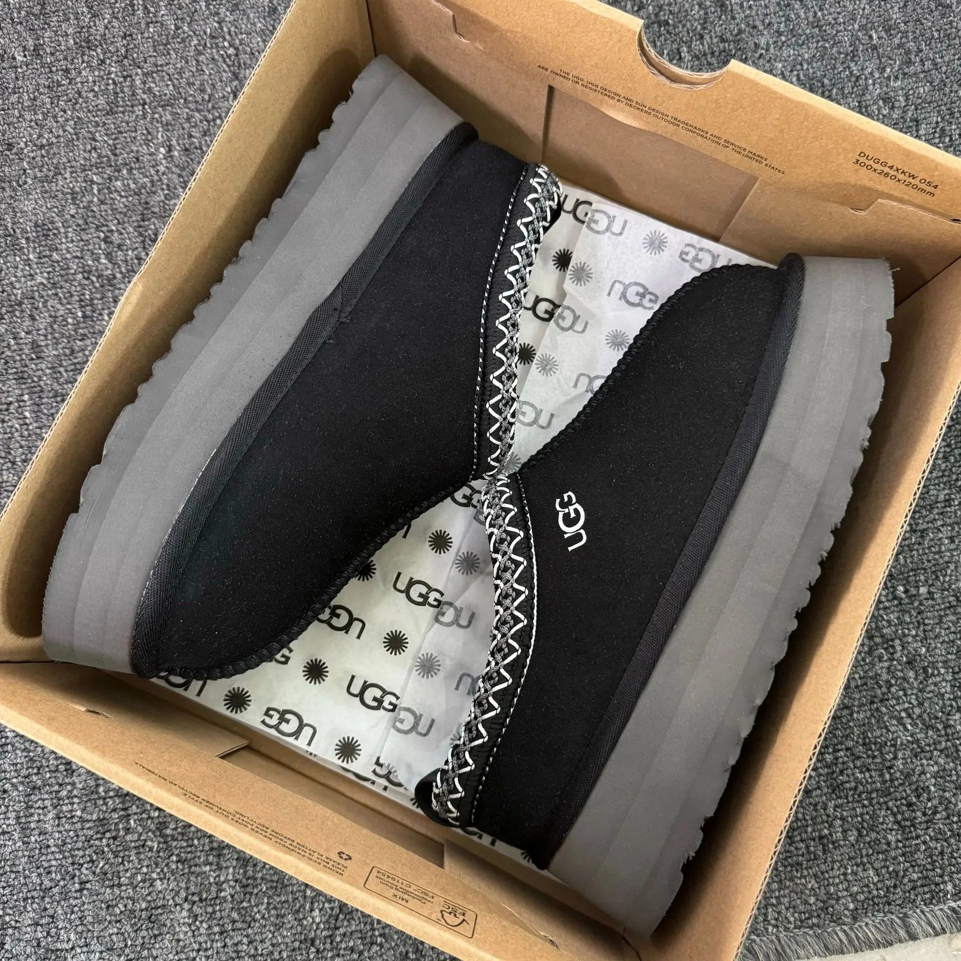 黑色//厚底雪地靴