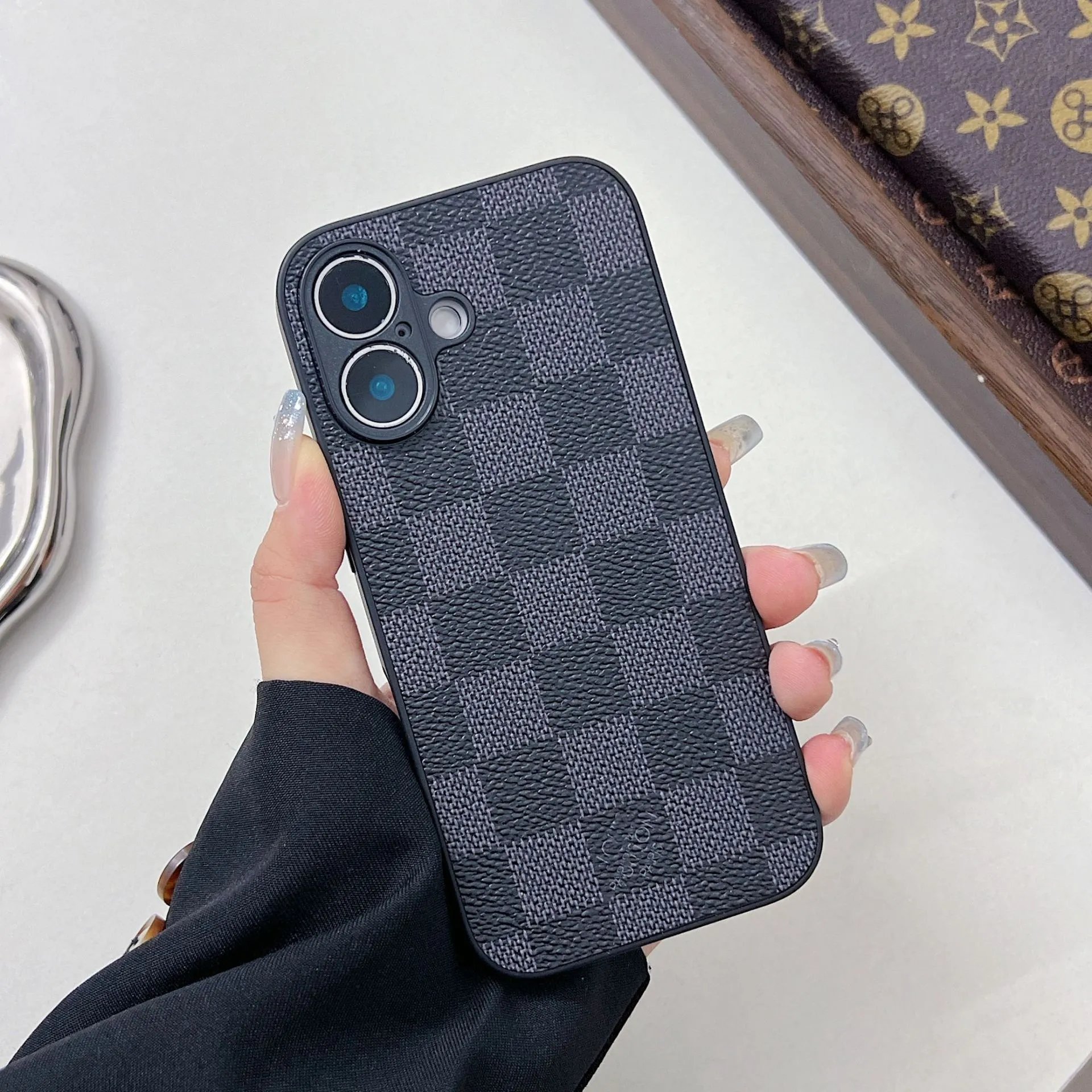 Black Grid