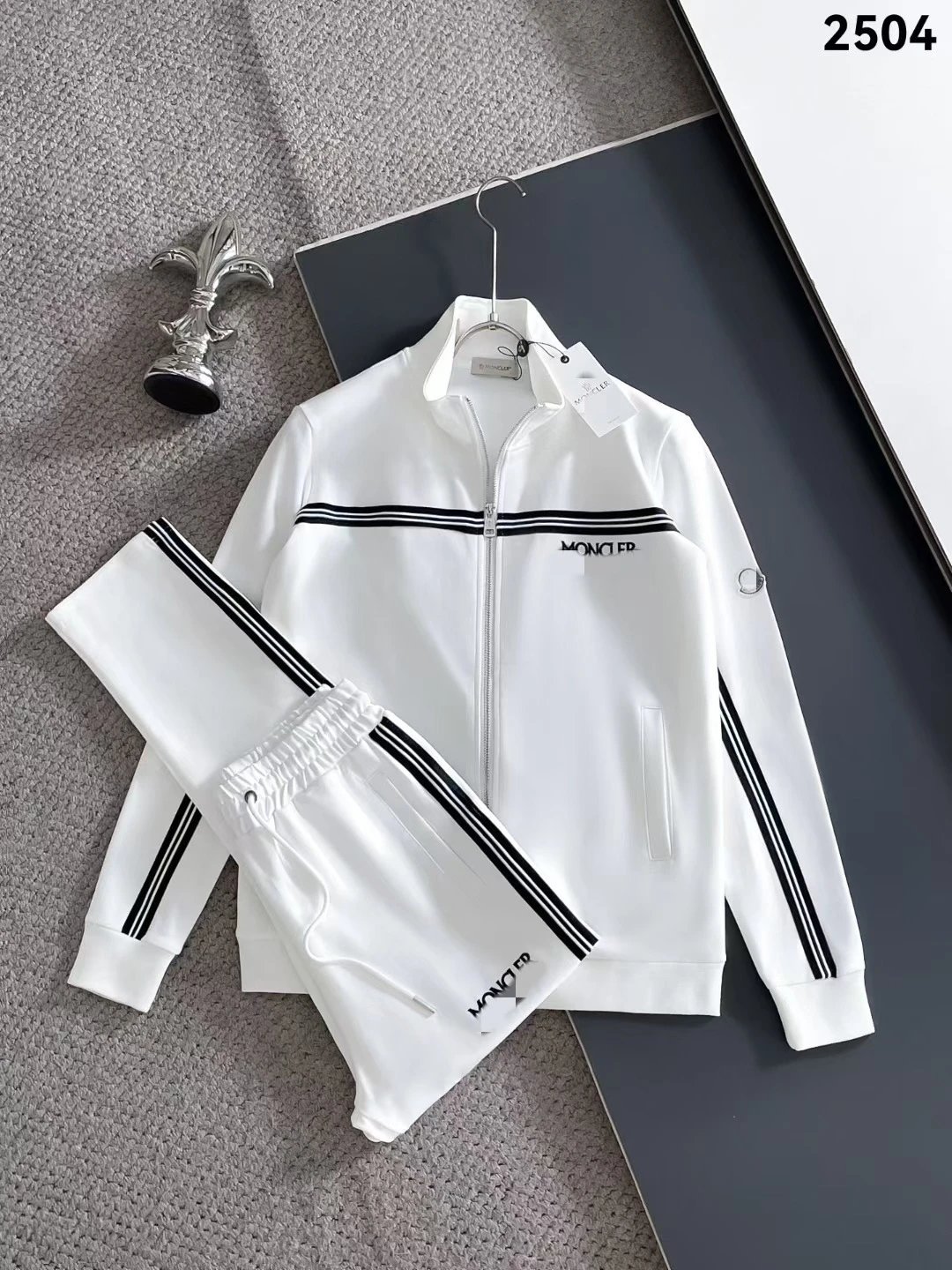 Lacoste Tracksuits Diamond-pattern zip track jacket and jogger set — 2504 white