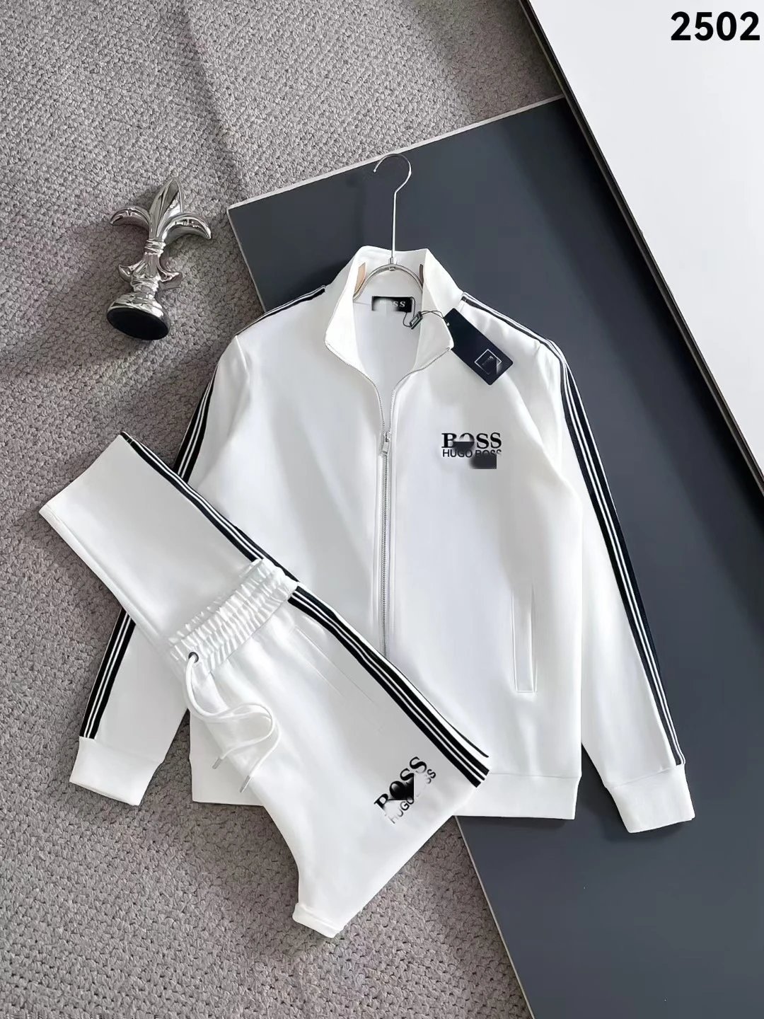 Lacoste Tracksuits Diamond-pattern zip track jacket and jogger set — 2502 white