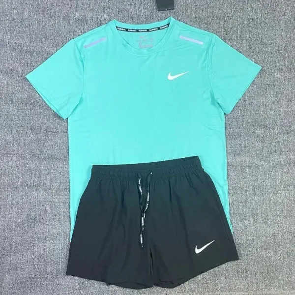 Nike Running Set Turquoise and Black Activewear - 1