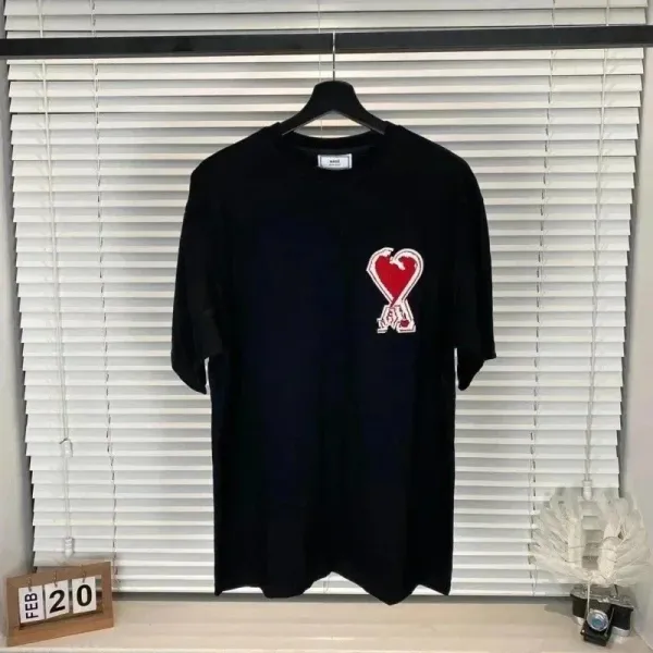 Comme des Garçons Play Heart Logo Black T-Shirt - 1