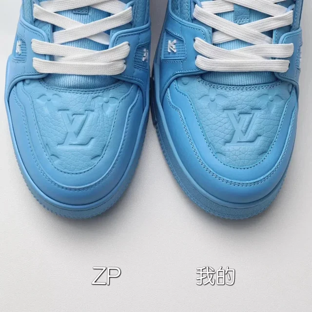 Louis Vuitton Sneakers Monogram Leather Low-Top product detail image 11