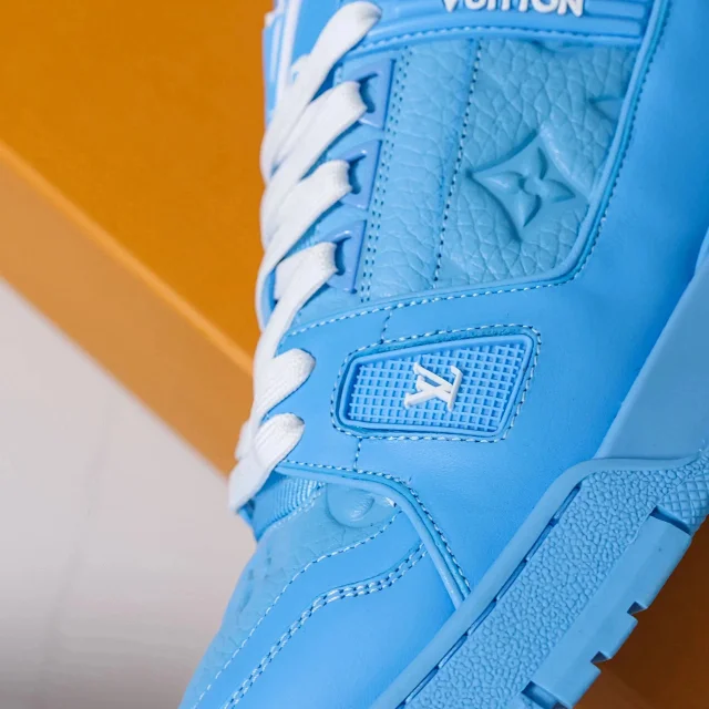 Louis Vuitton Sneakers Monogram Leather Low-Top product detail image 38