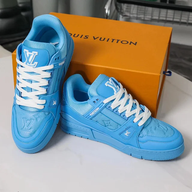 Louis Vuitton Sneakers Monogram Leather Low-Top product detail image 33