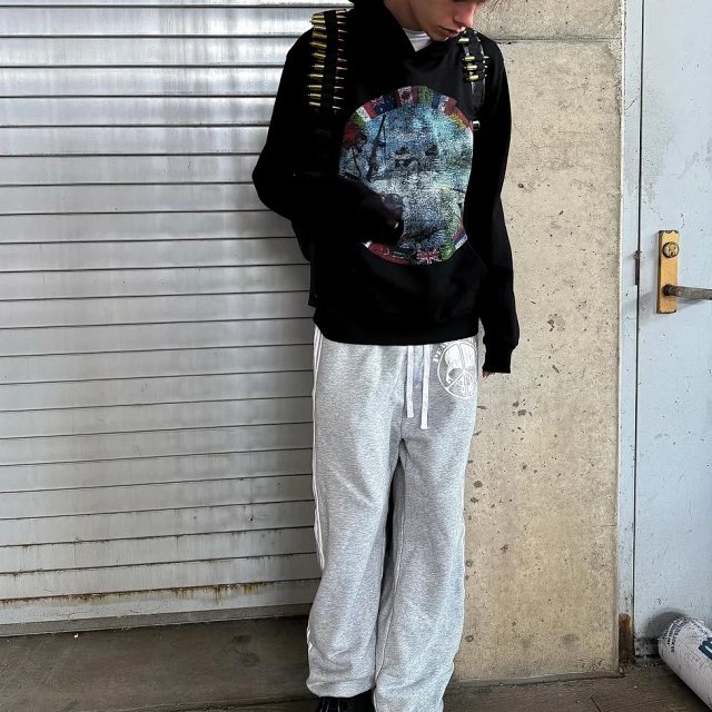 Peaceinwar Sweats: seller detail photo 1