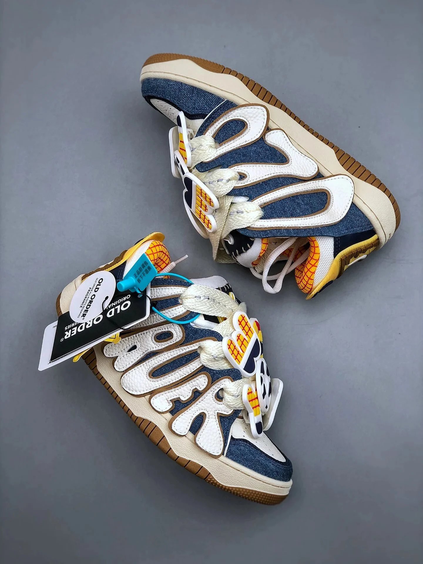 Hello Kitty x [Unknown] Chunky Sneakers Beige Blue Pink Multicolor - 21