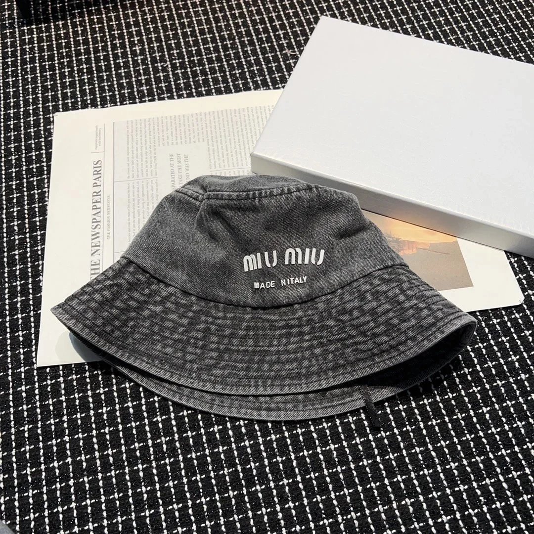 Prada Logo-Embellished Distressed White Bucket Hat - 27