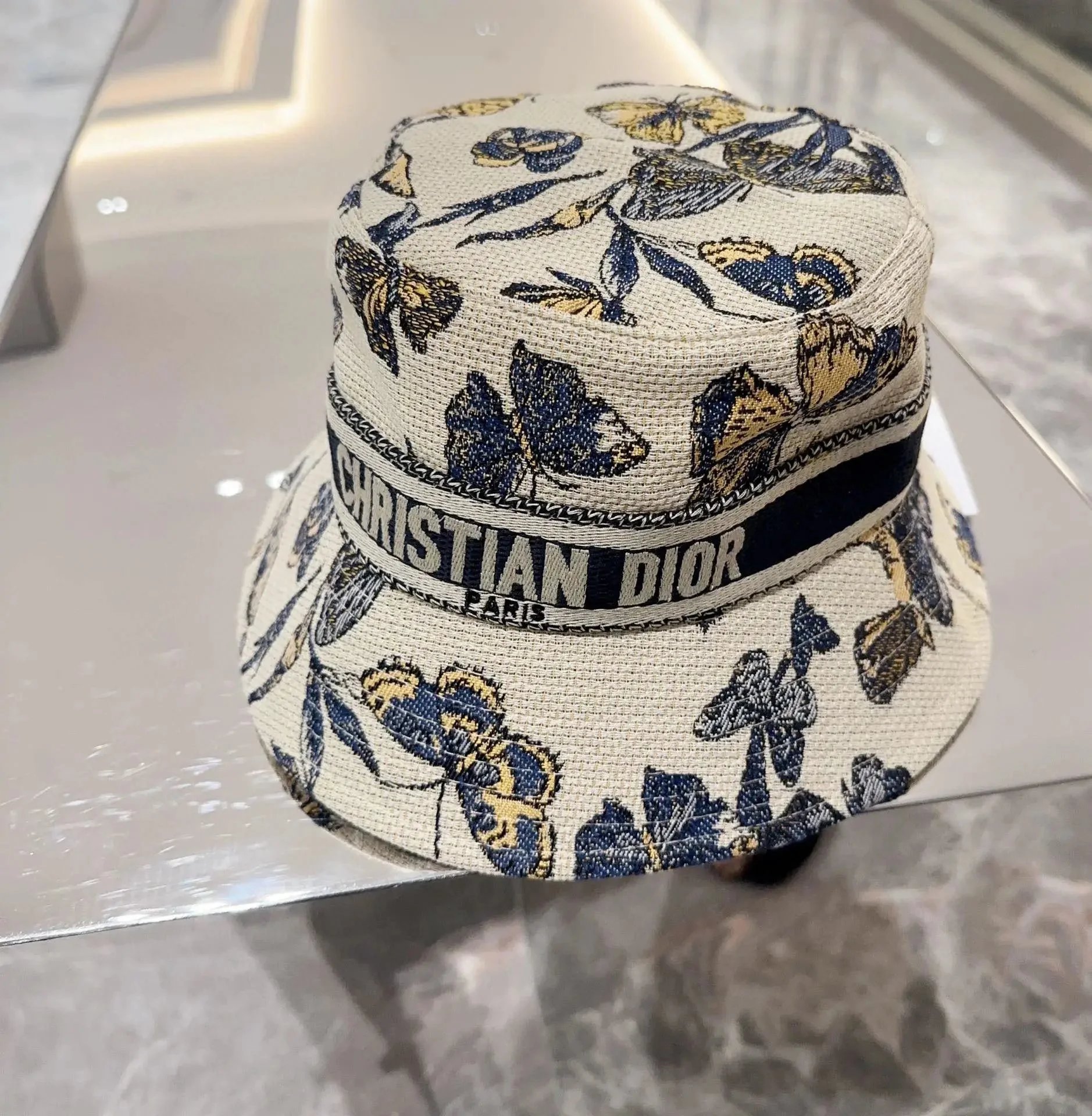 Prada Logo-Embellished Distressed White Bucket Hat - 4