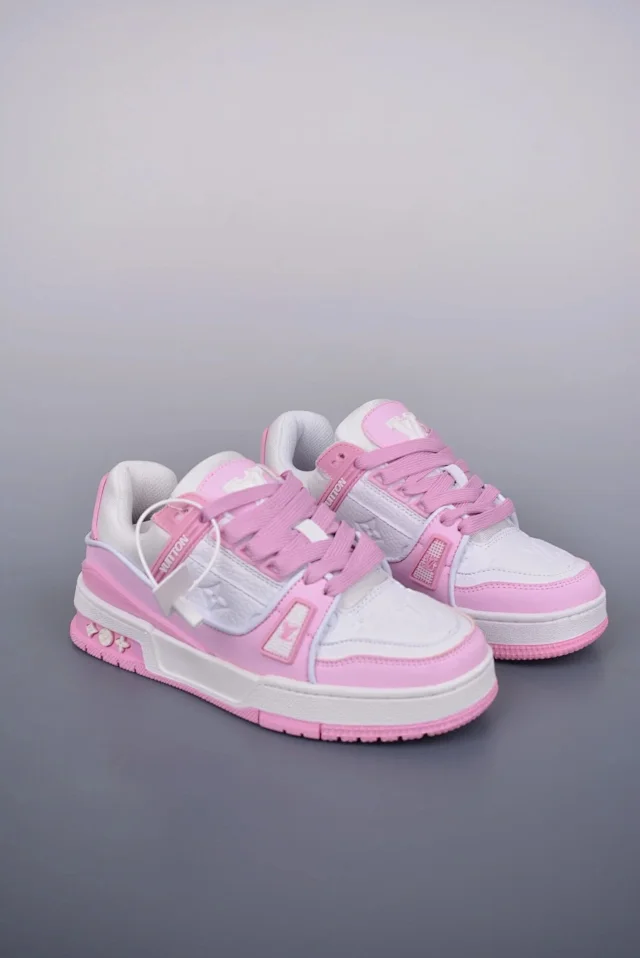 Louis Vuitton Sneakers Low-Top Lace-Up Monogram product detail image 11