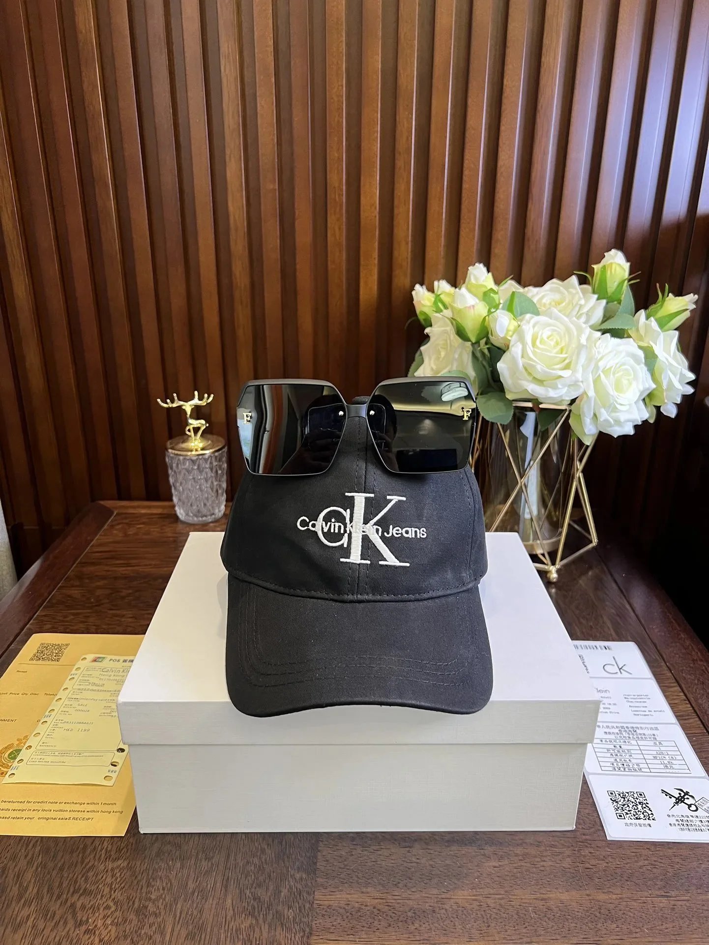 Celine Triomphe Logo Baseball Cap Beige with Sunglasses - 6