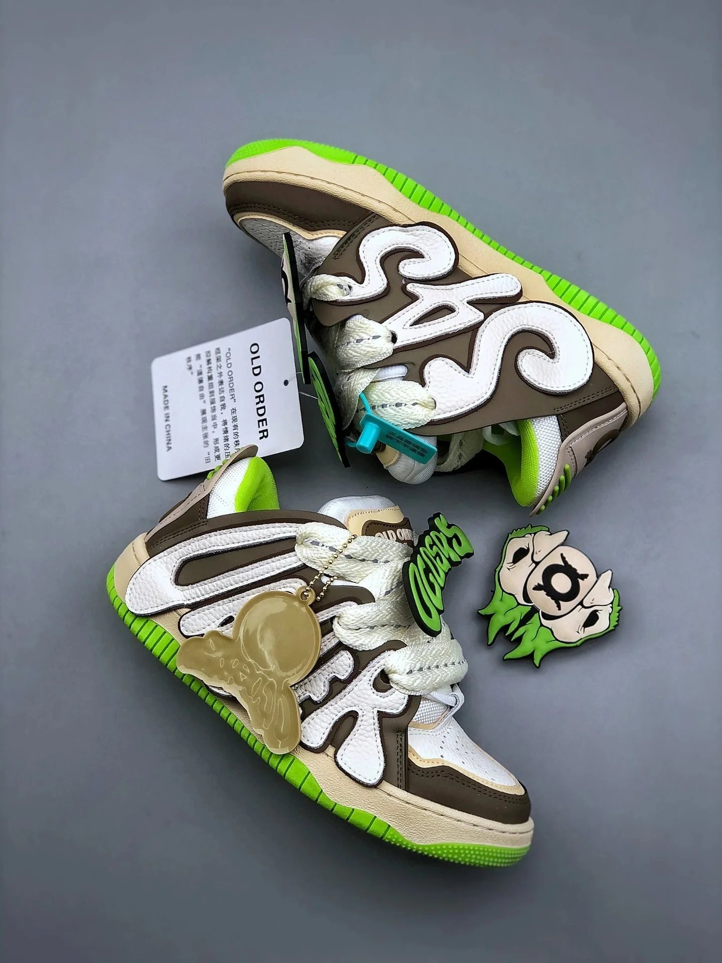 Hello Kitty x [Unknown] Chunky Sneakers Beige Blue Pink Multicolor - 11