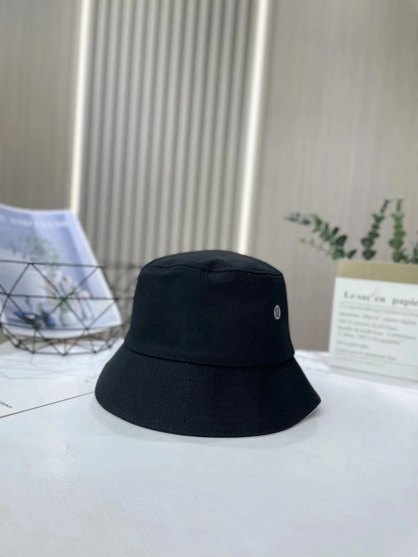 Prada Logo-Embellished Distressed White Bucket Hat - 23
