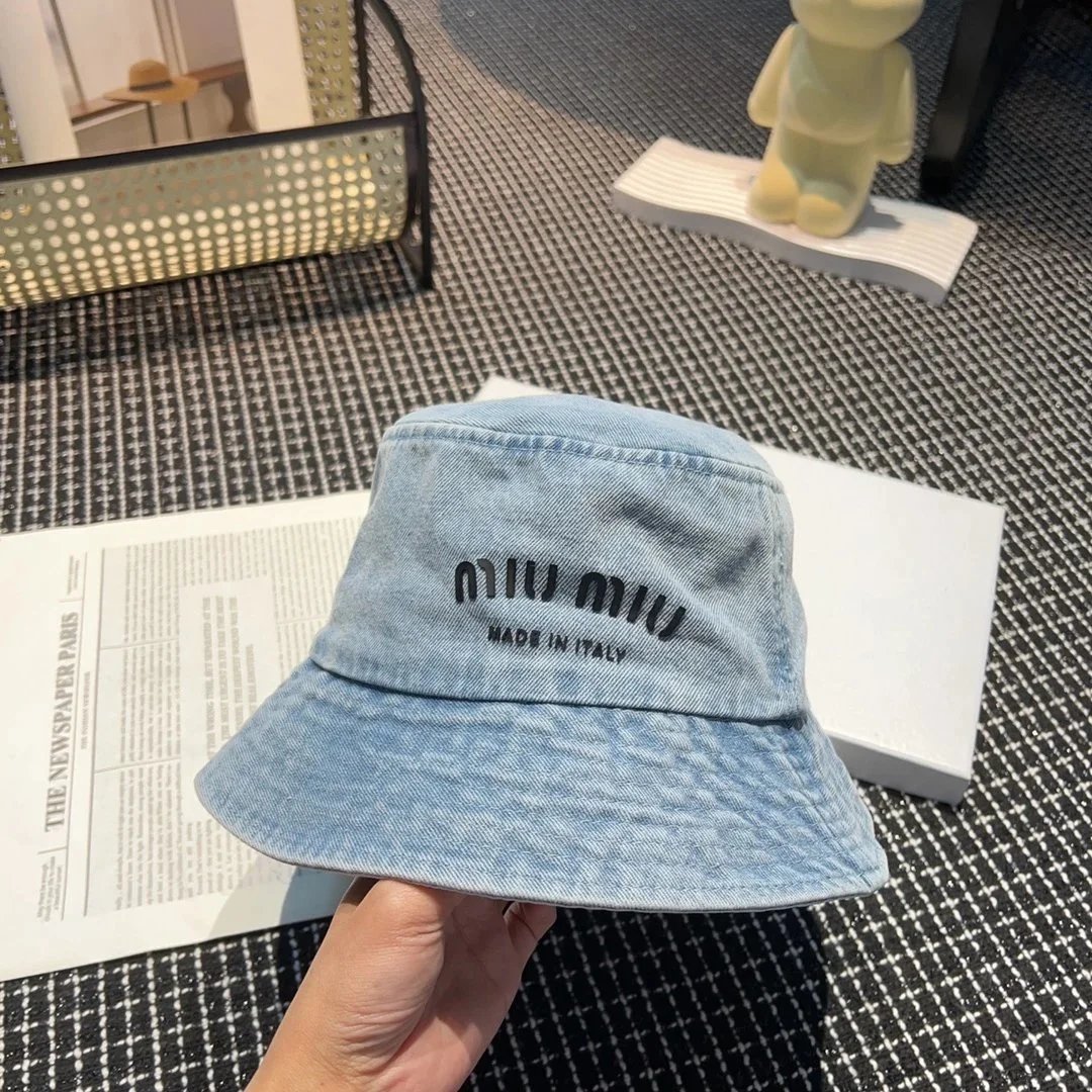 Prada Logo-Embellished Distressed White Bucket Hat - 28