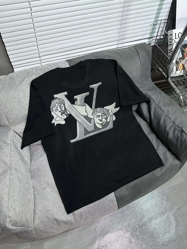 Louis Vuitton T-Shirts Graphic Logo product detail image 51