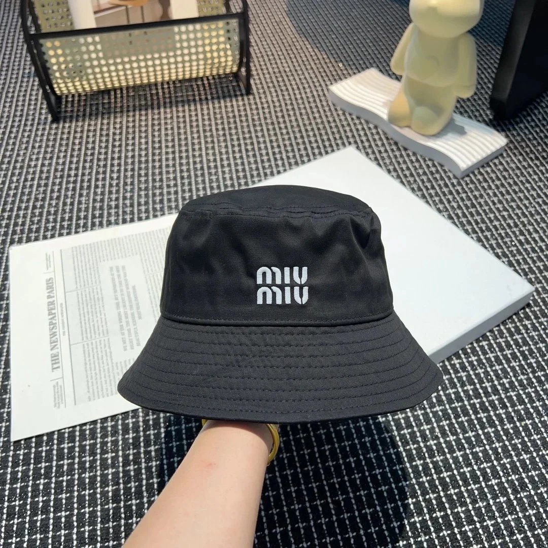 Prada Logo-Embellished Distressed White Bucket Hat - 24