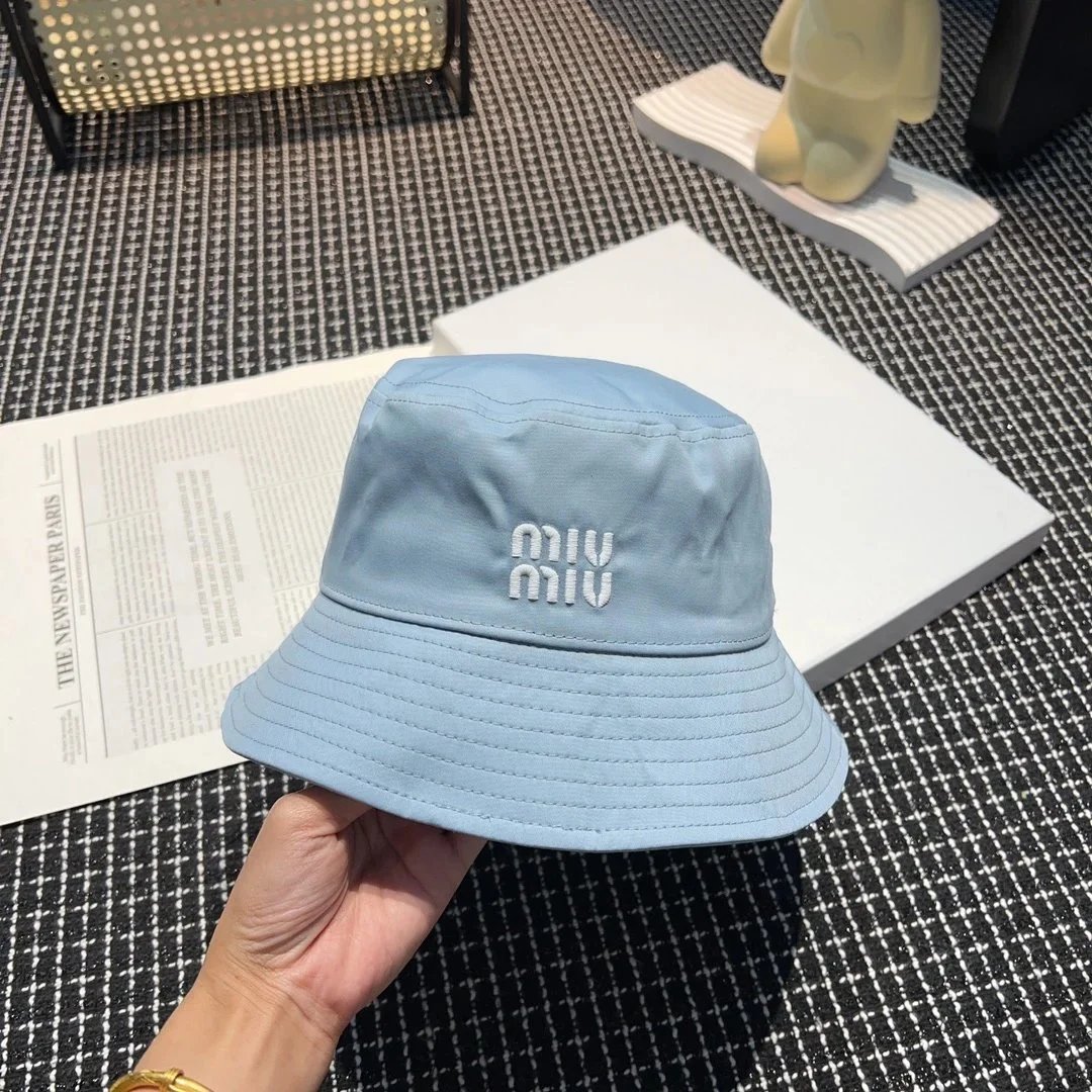 Prada Logo-Embellished Distressed White Bucket Hat - 7