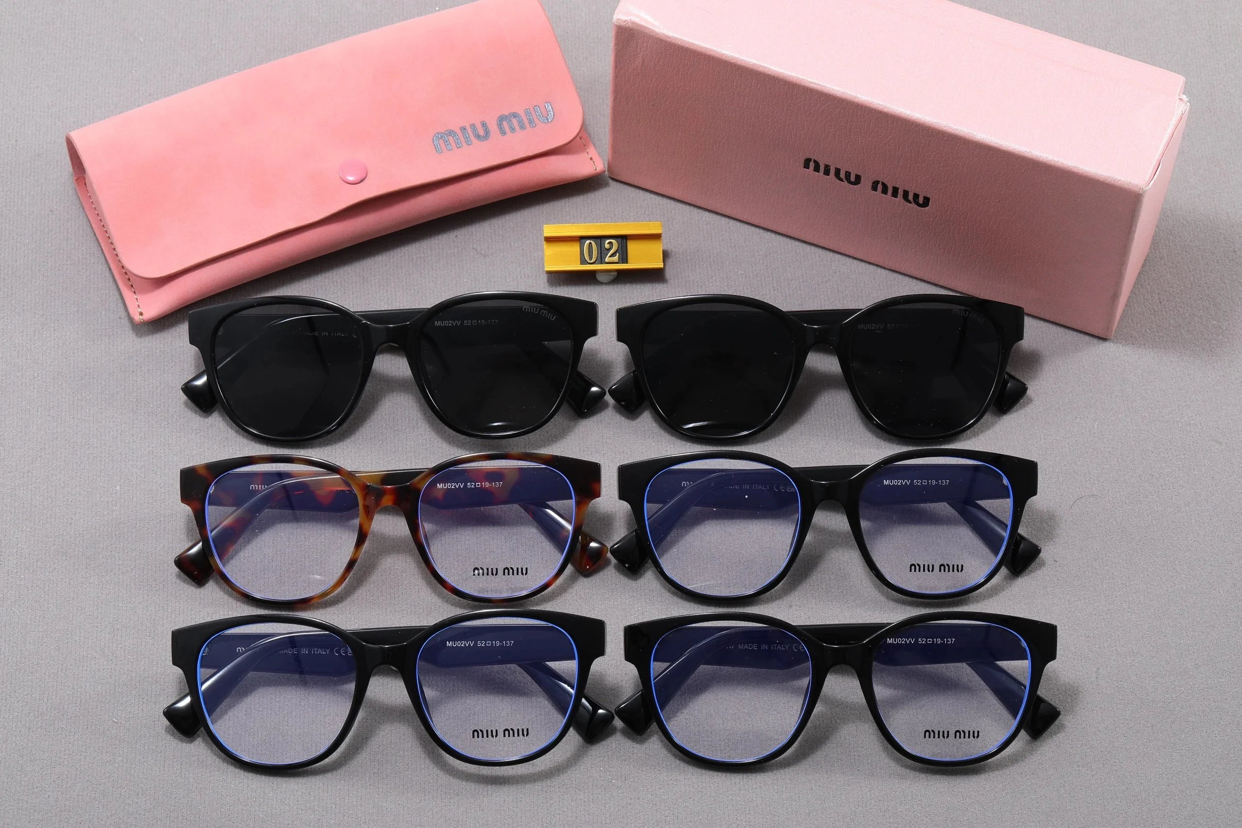 Miu Miu Cat-Eye Acetate Sunglasses Brown - 2