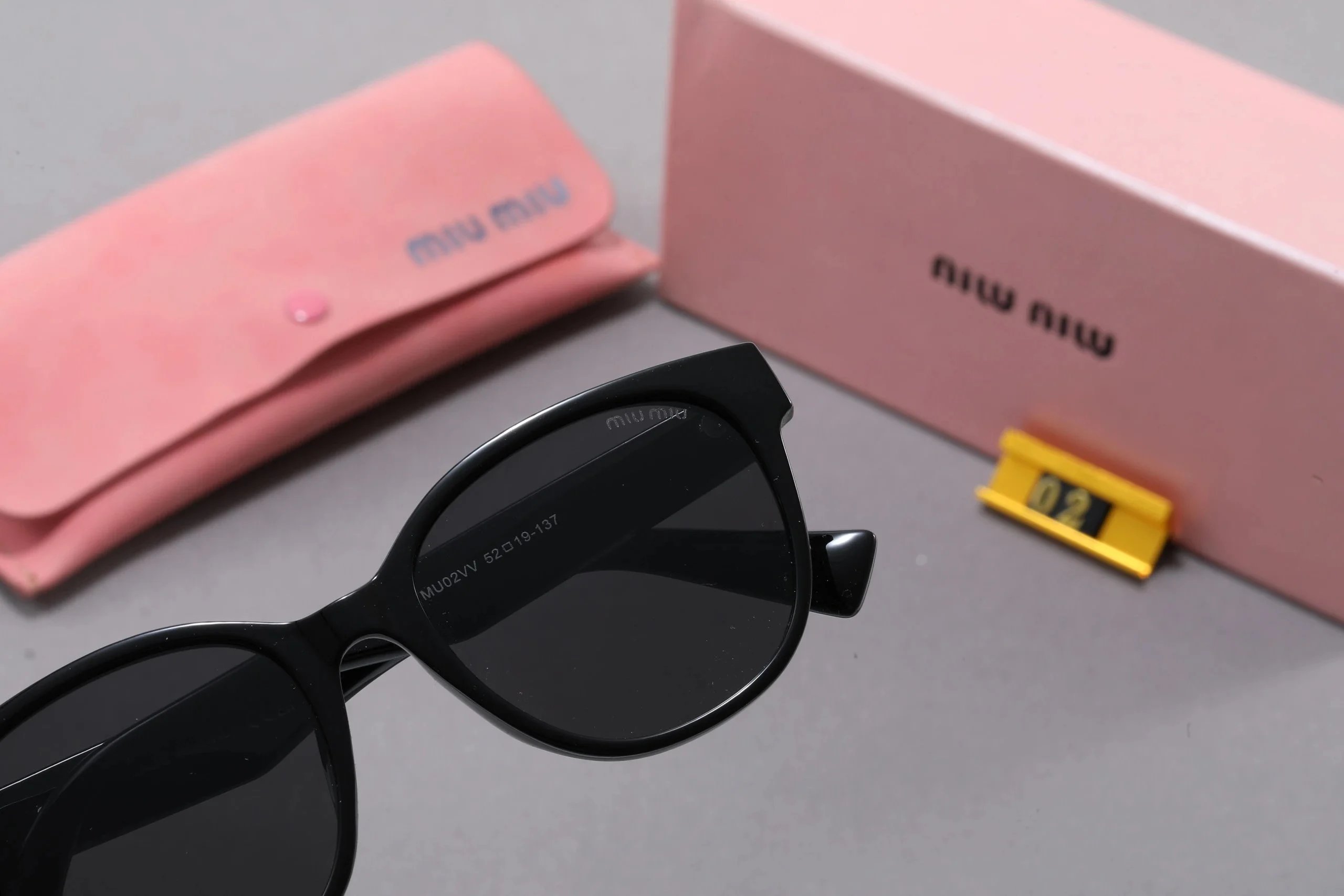 Miu Miu Cat-Eye Acetate Sunglasses Brown - 6
