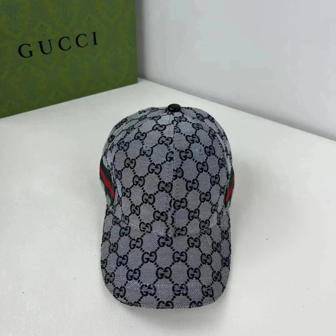 Gucci Gucci GG Supreme Baseball Cap in Grey Grey