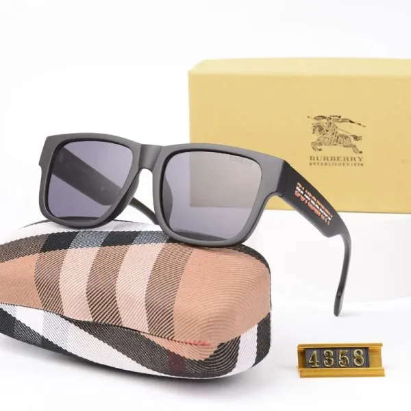 Burberry Square Frame Sunglasses Black Gray - 1