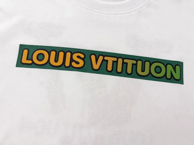 Louis Vuitton T-Shirts Graphic Logo product detail image 11