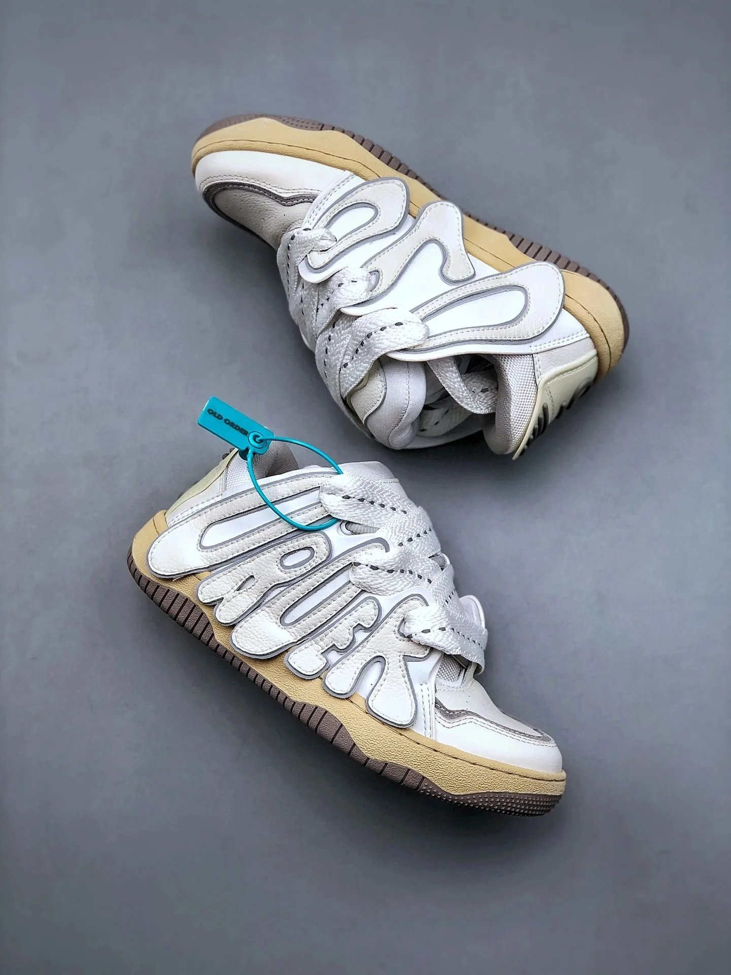 Hello Kitty x [Unknown] Chunky Sneakers Beige Blue Pink Multicolor - 17