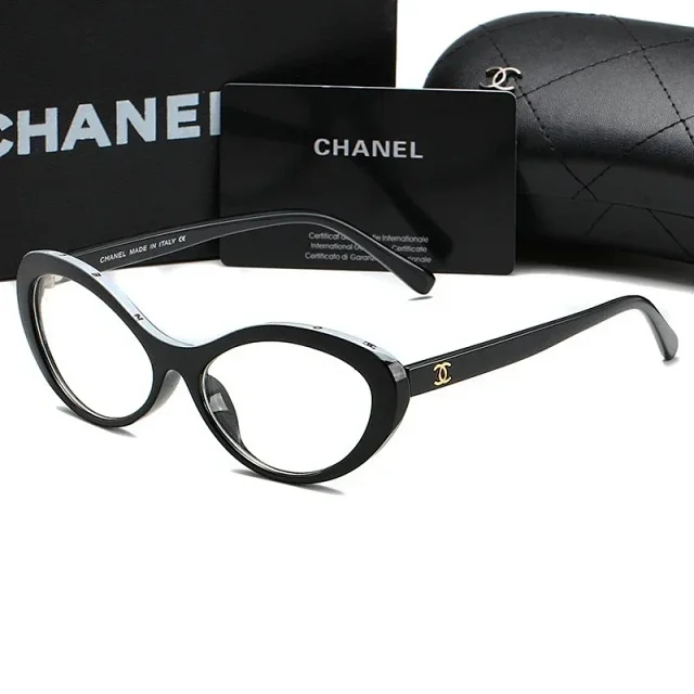 Chanel Eyewear Oversized Square Logo-Temple Frames product detail image 4