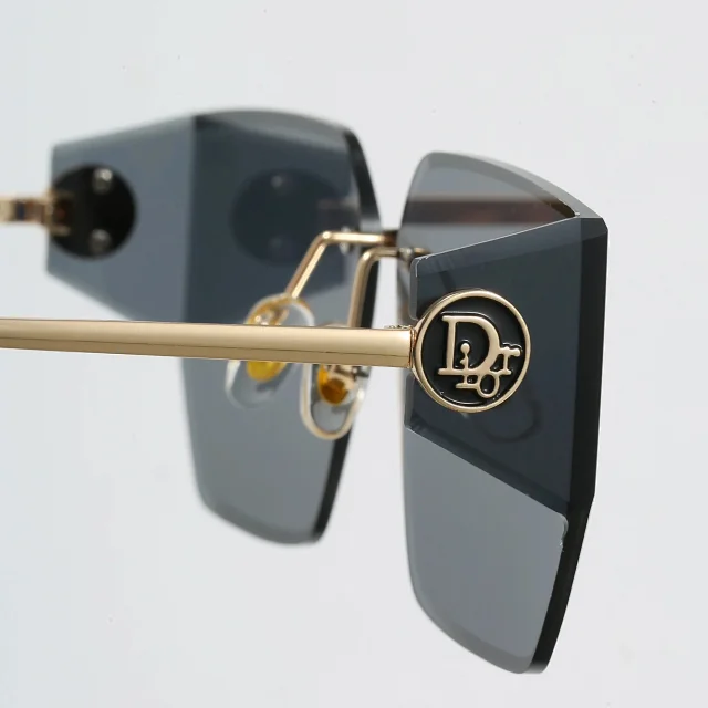 Dior Eyewear 58057 square-frame sunglasses with gold logo temples product detail image 2