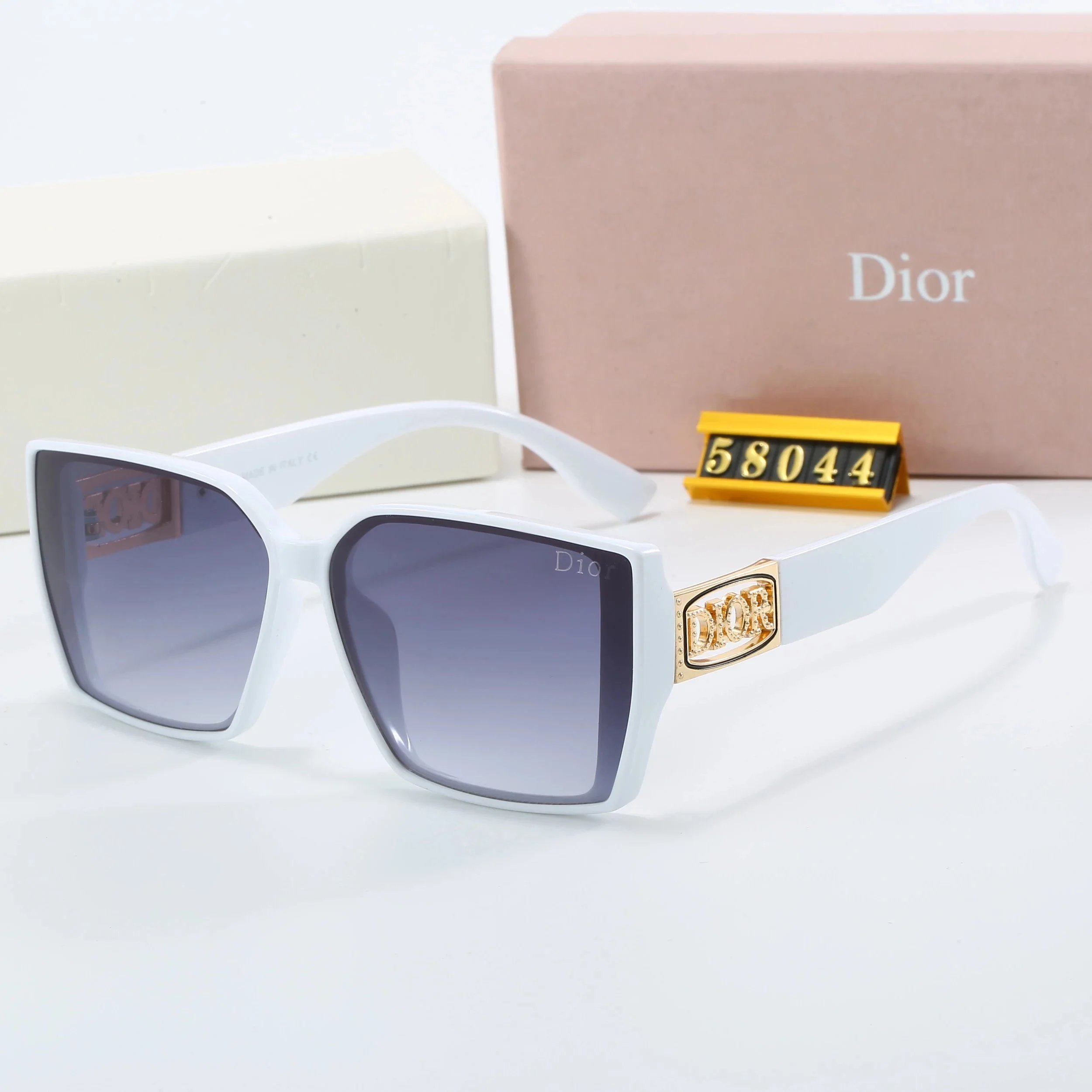 Dior Eyewear Cat-eye frames with CD temple logo — 18