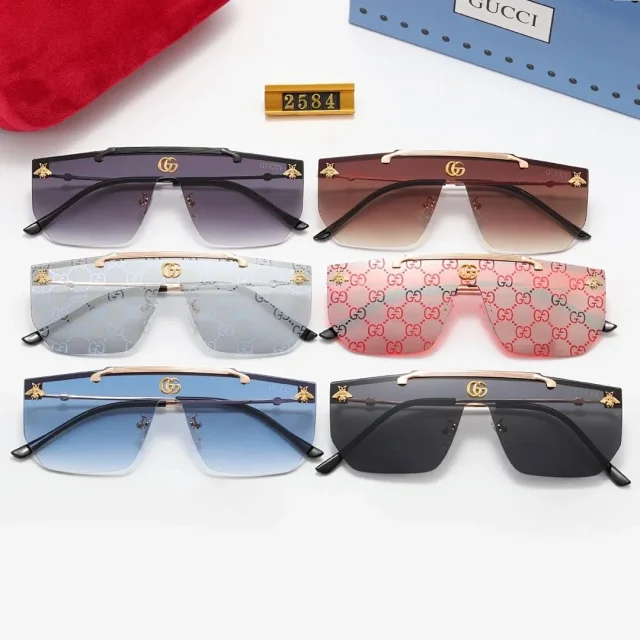 Gucci Eyewear Oversized shield sunglasses with GG monogram lenses product detail image 1