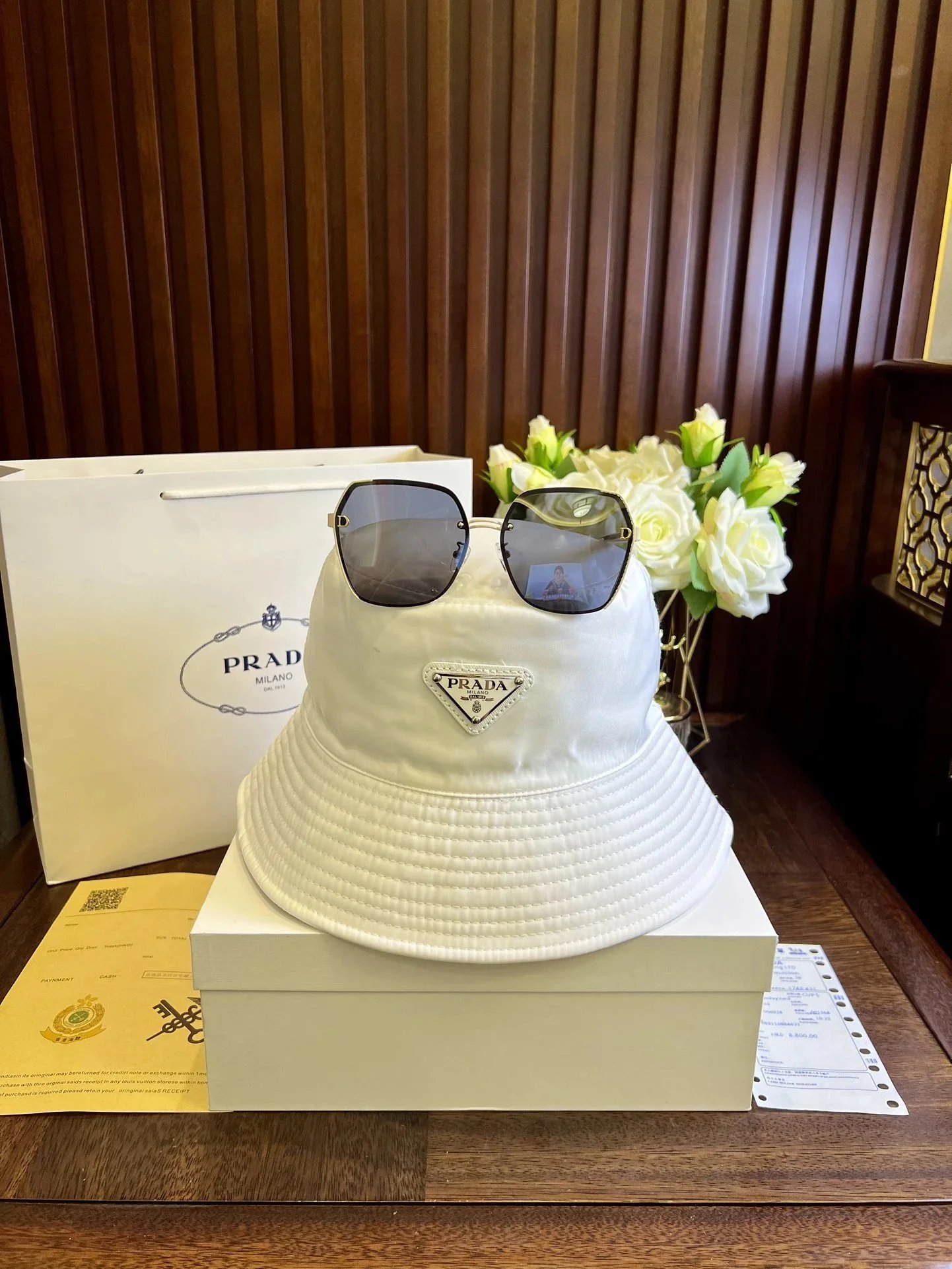 Celine Triomphe Logo Baseball Cap Beige with Sunglasses - 18