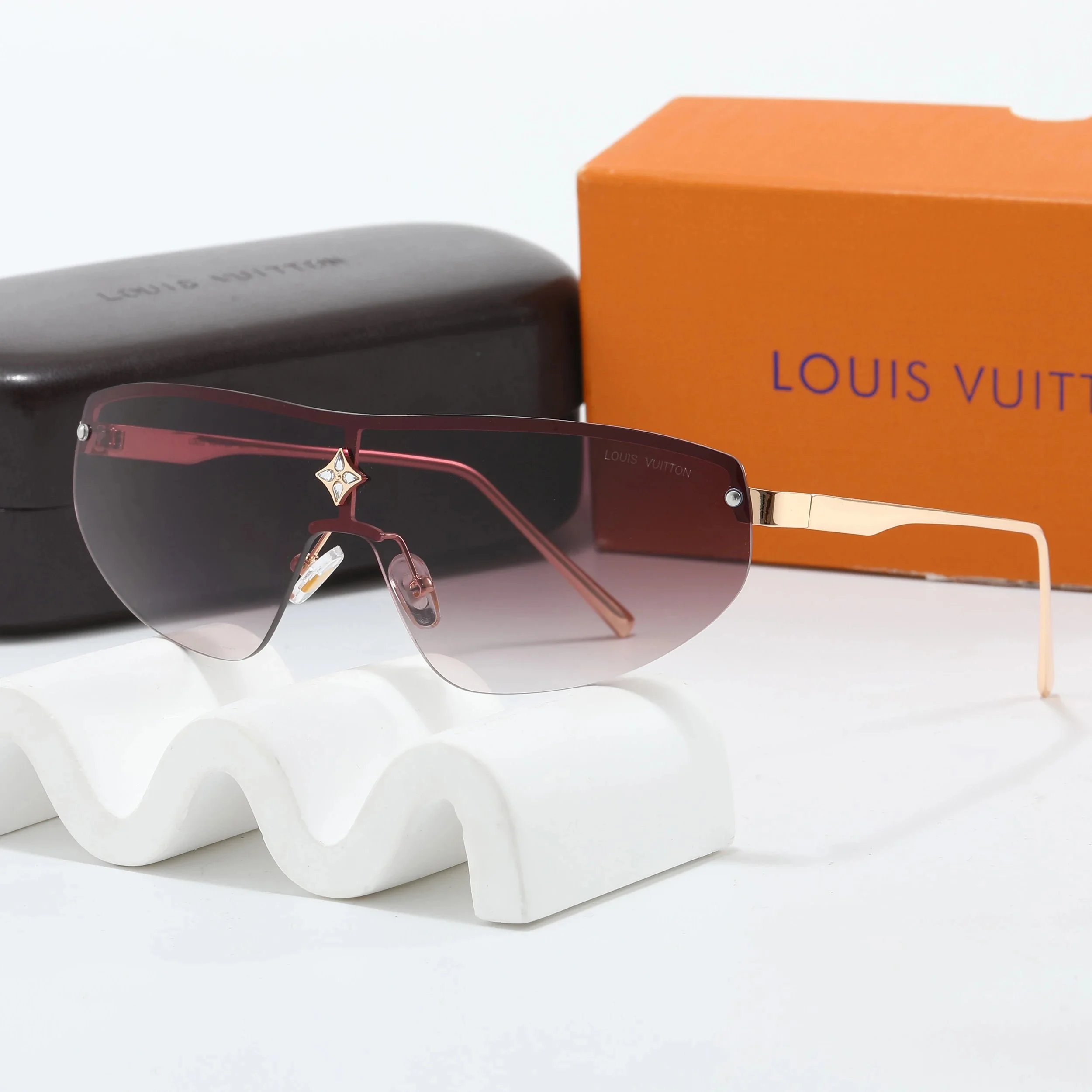 Louis Vuitton Shield Sunglasses Gold Frame Gradient Lens Sunglasses - 6