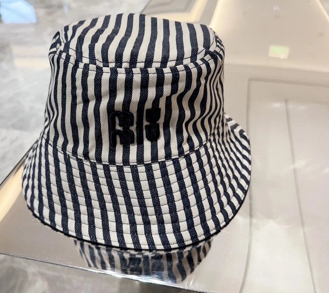 Prada Logo-Embellished Distressed White Bucket Hat - 26