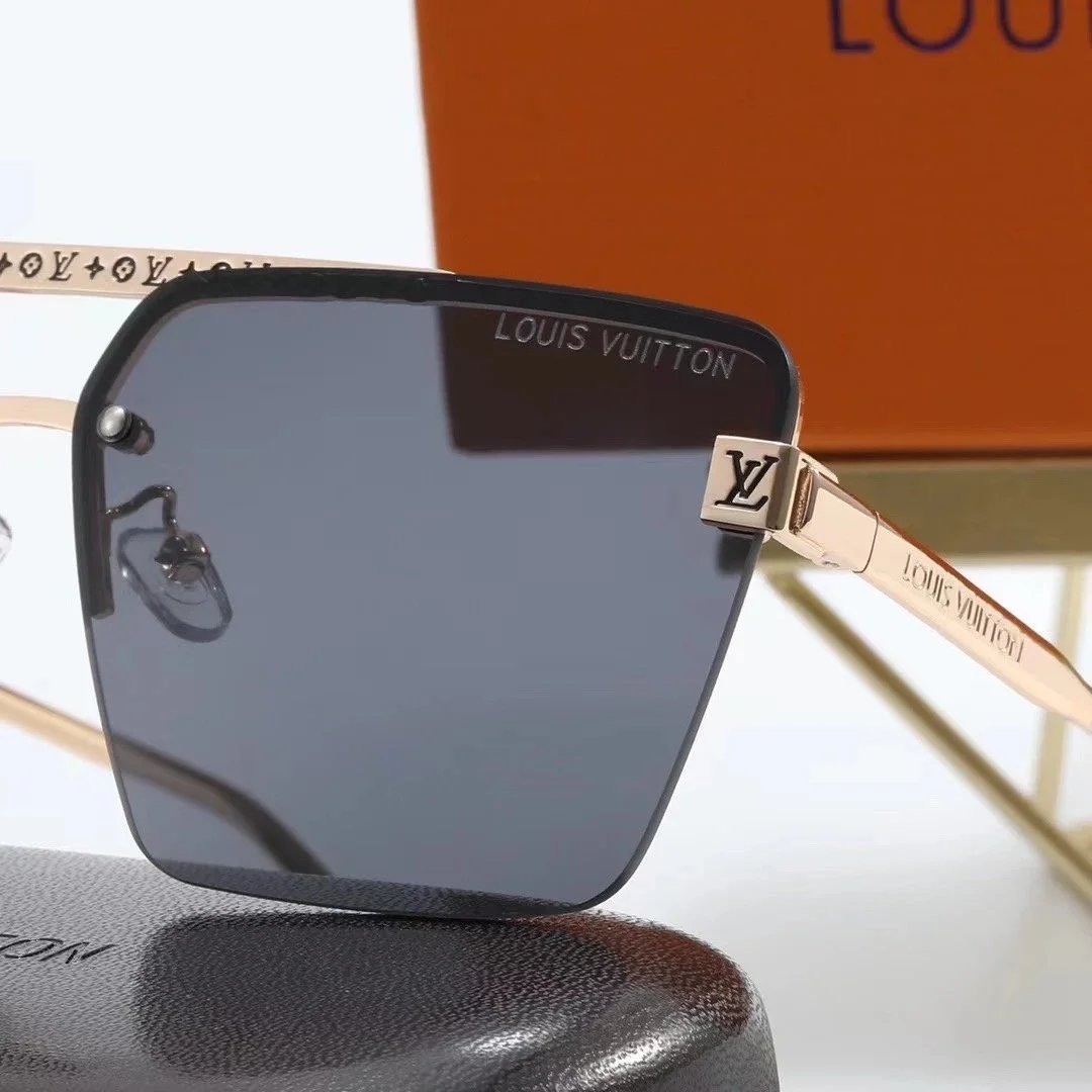 Louis Vuitton Rivoli Optical Glasses Gold Studs Transparent - 5