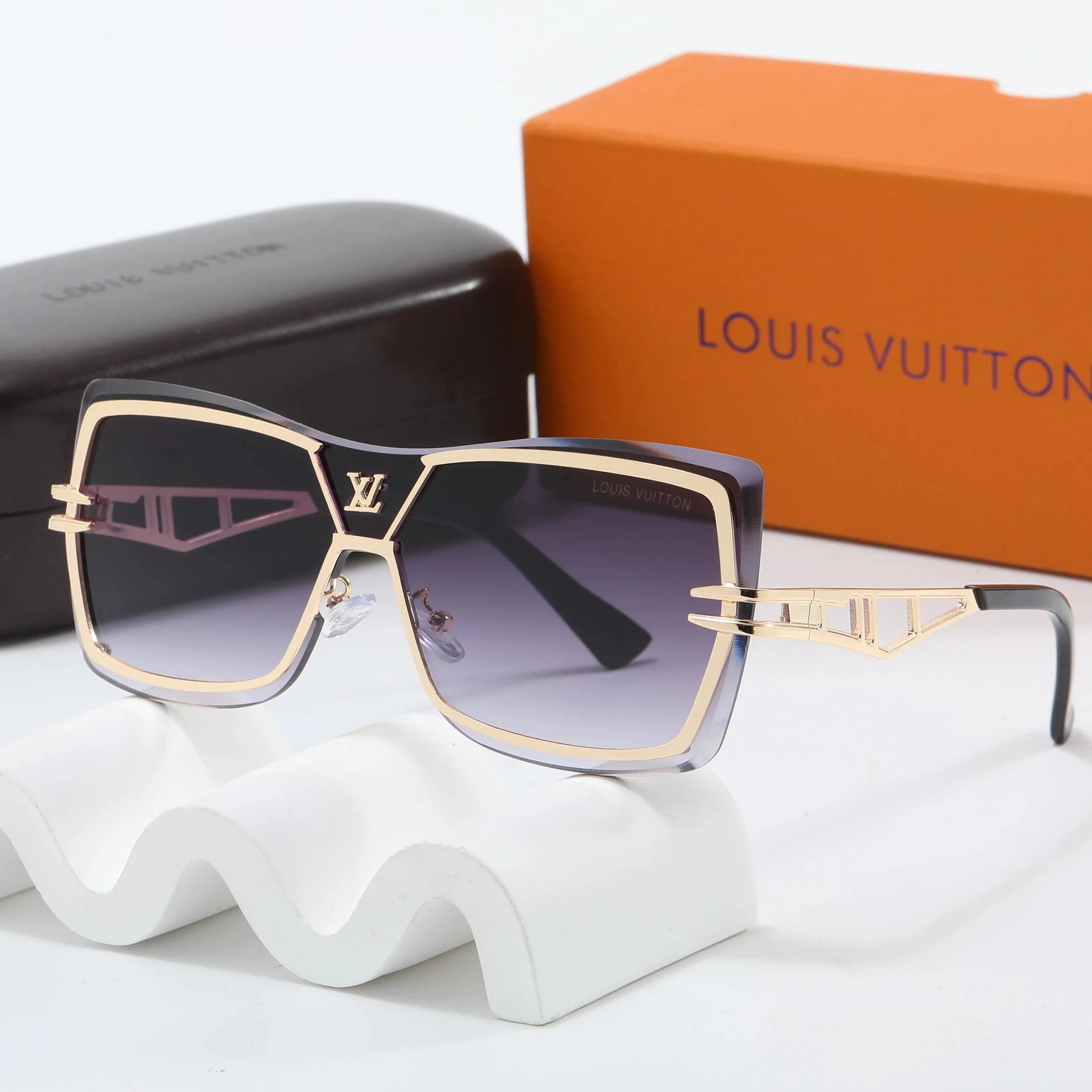 Louis Vuitton Aviator Sunglasses Black Gradient Lens - 6