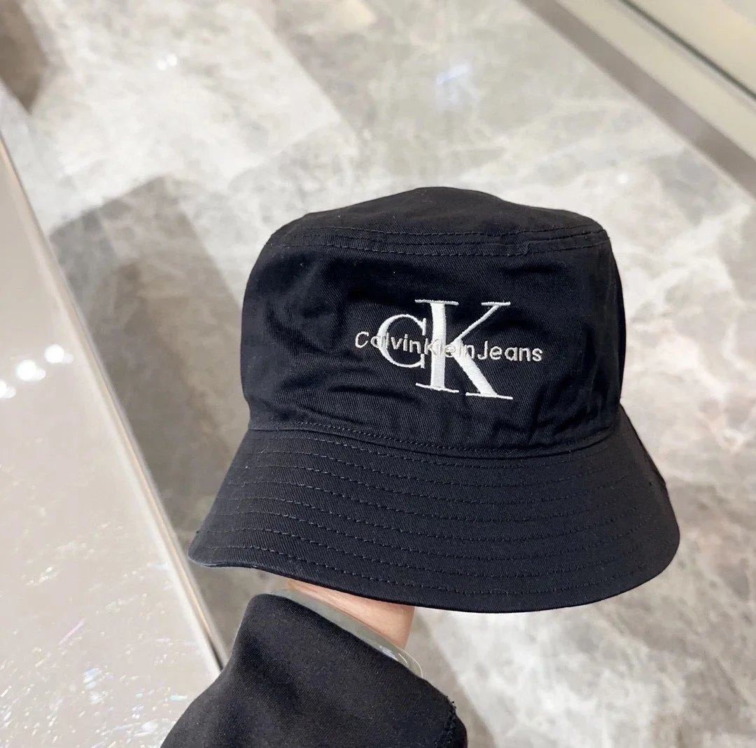 Prada Logo-Embellished Distressed White Bucket Hat - 19