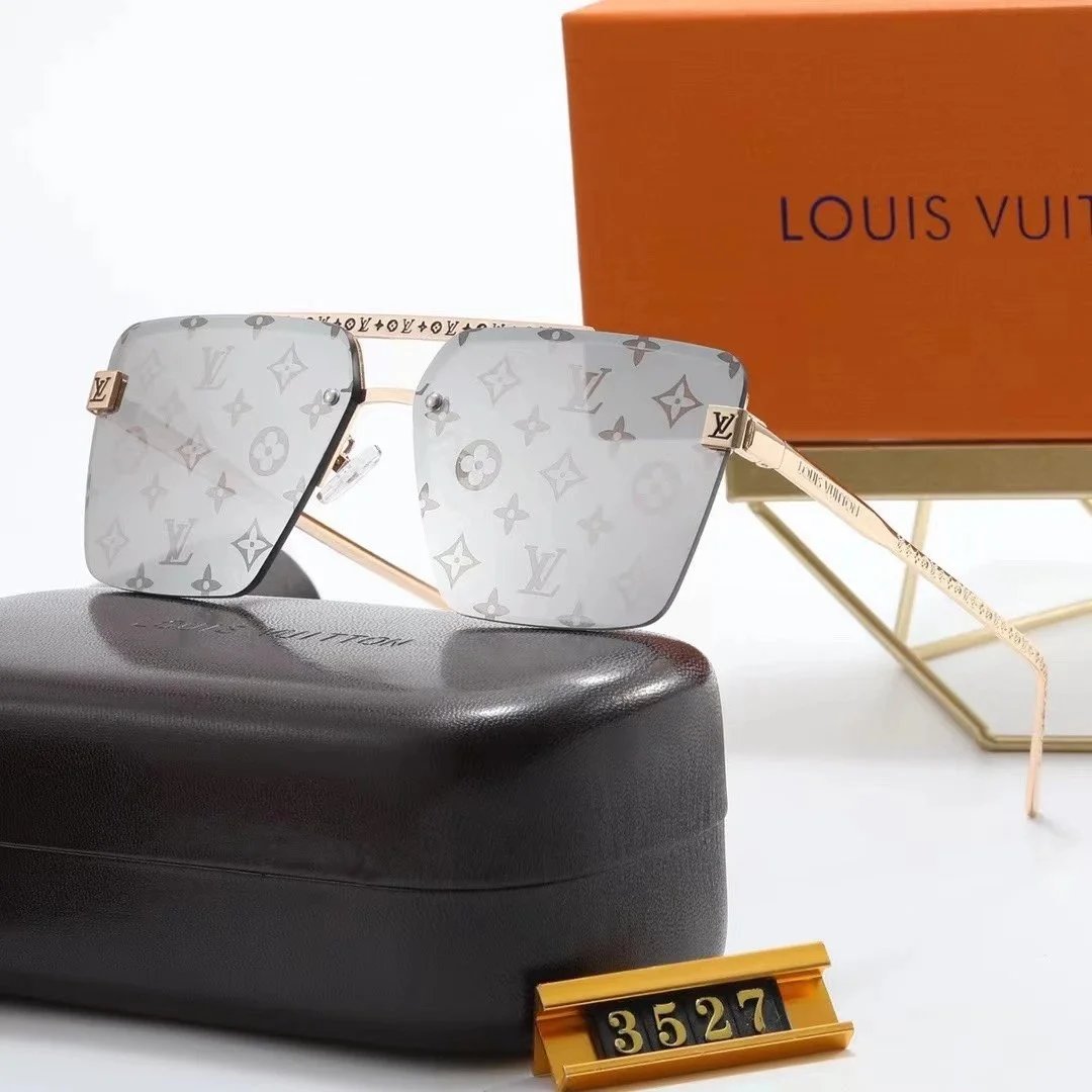 Louis Vuitton Rivoli Optical Glasses Gold Studs Transparent - 7