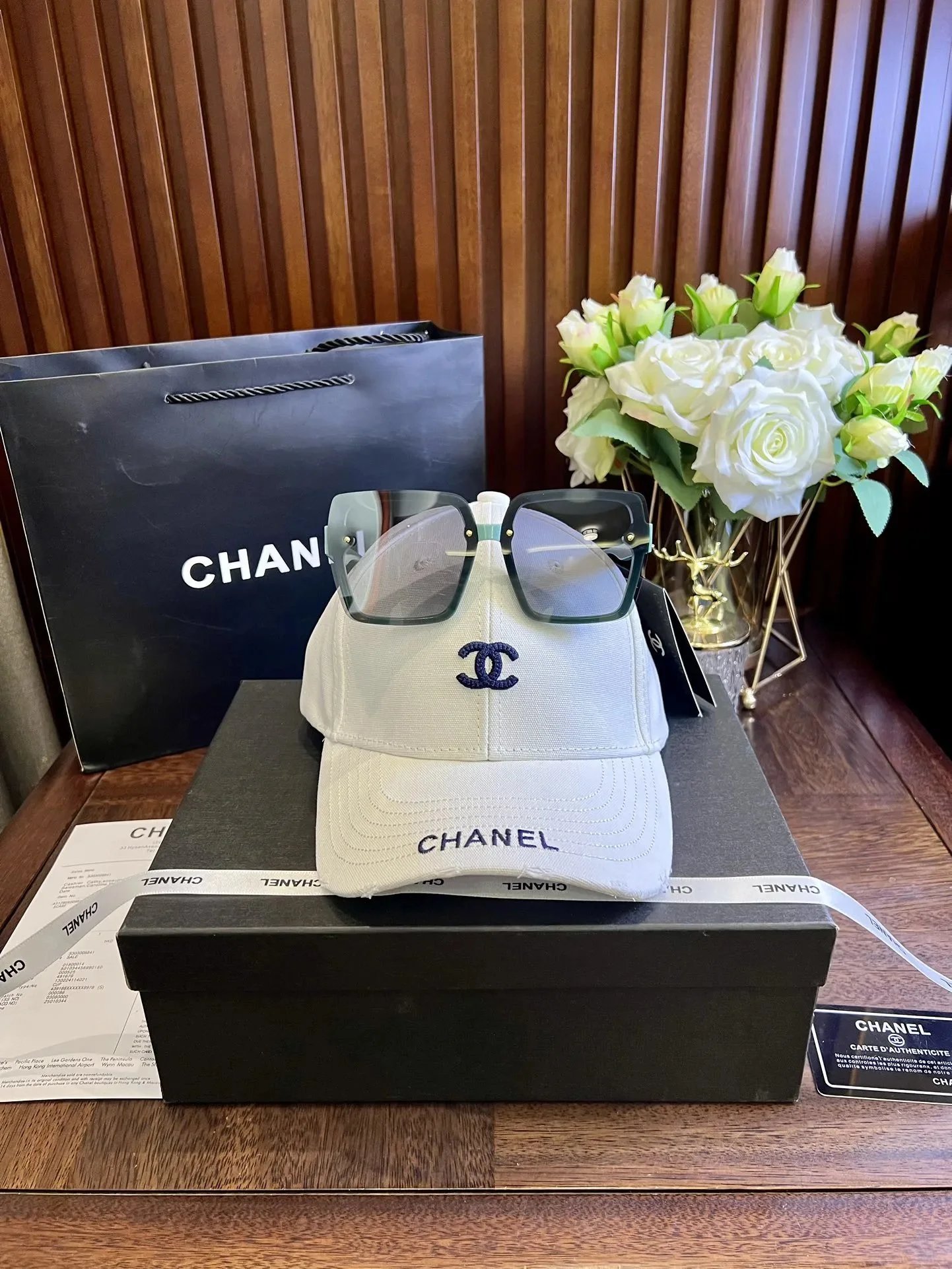 Celine Triomphe Logo Baseball Cap Beige with Sunglasses - 21