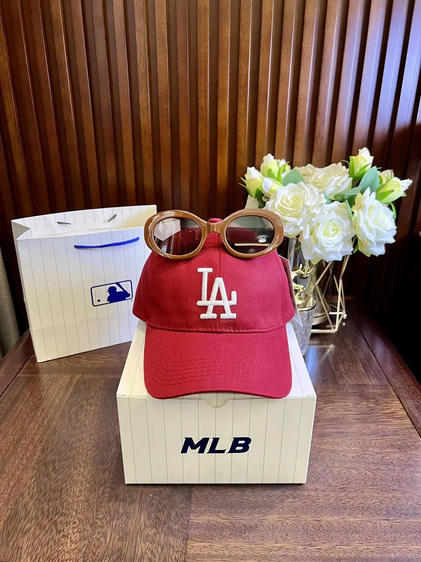 Celine Triomphe Logo Baseball Cap Beige with Sunglasses - 4