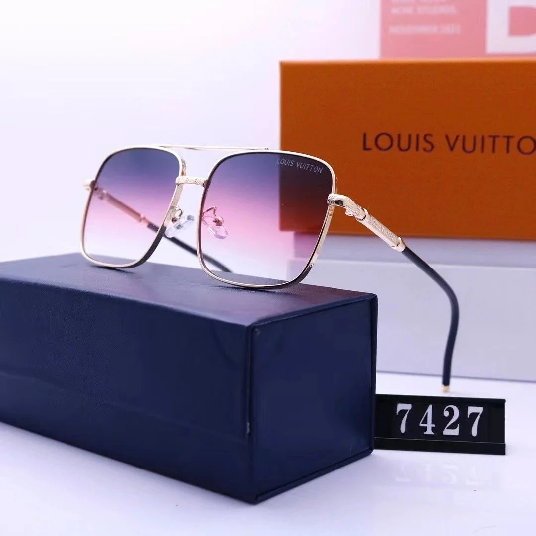 Louis Vuitton Square Aviator Sunglasses Gradient Brown Gold Frame - 4