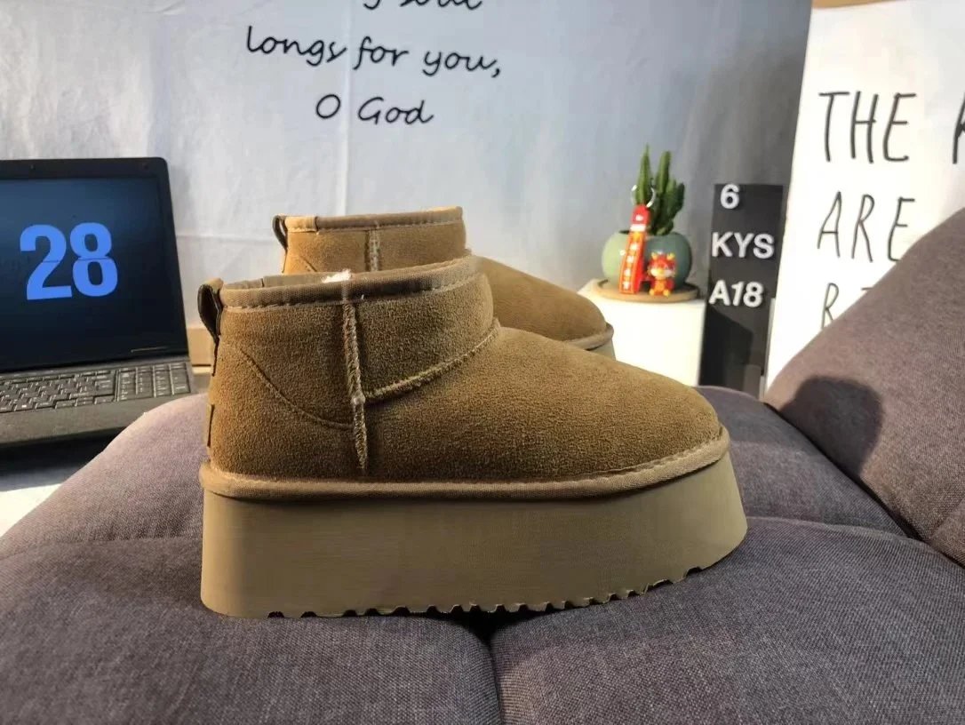 Snow Boots photo 7