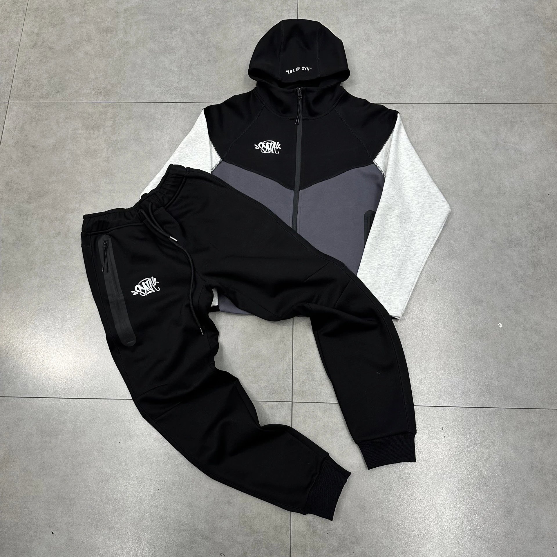 Nike Sportswear Tech Fleece x Central Cee Syna World