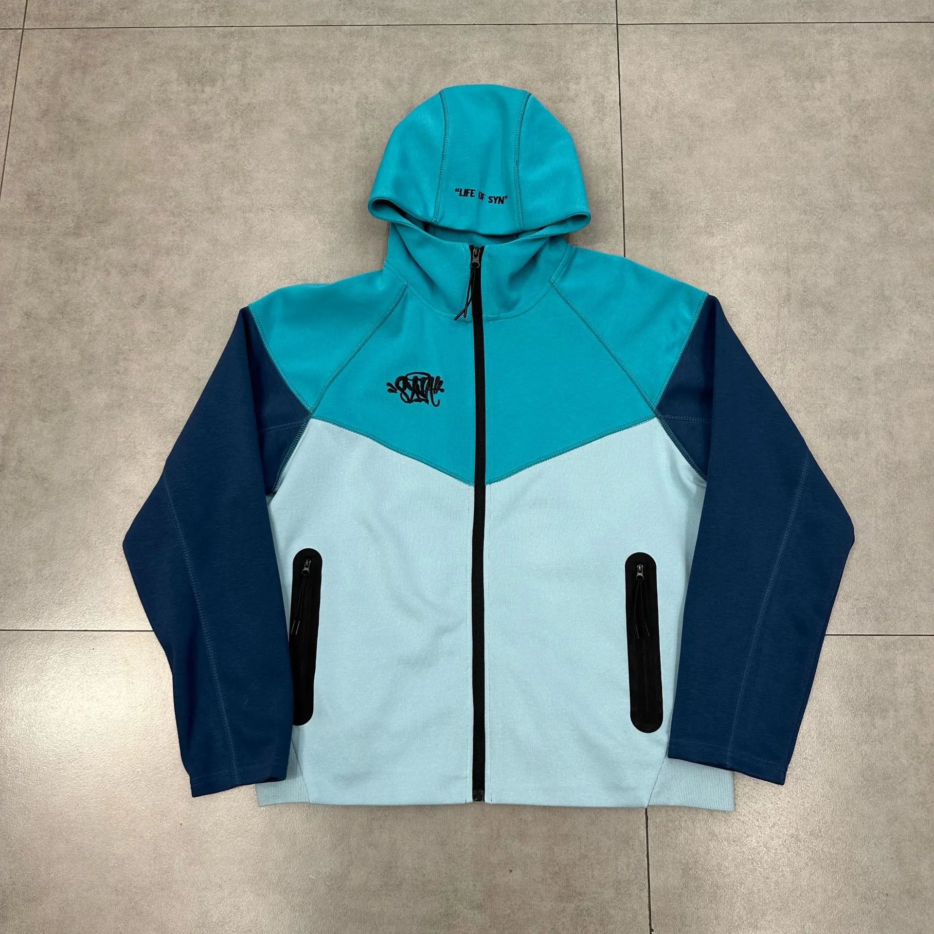 Nike Sportswear Tech Fleece x Central Cee Syna World