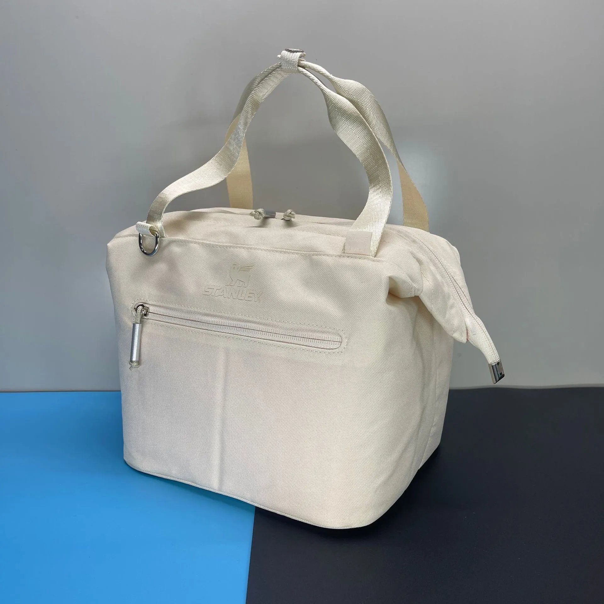 Stanley Uncategorized Julienne Mini Soft Cooler — Beige (lunch bag issued on the same day)