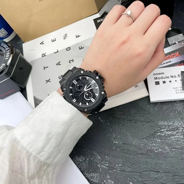 Casio Watches G-Shock analog multi-dial watch with date display product detail image 3