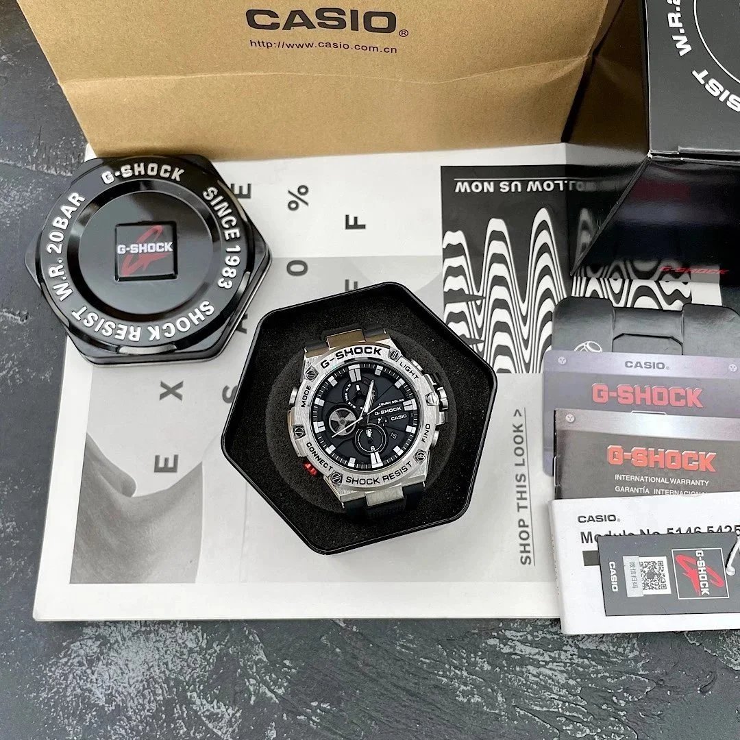 Casio Watches G-Shock analog multi-dial watch with date display image 8