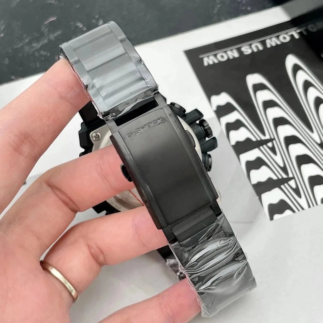 Casio Watches G-Shock analog multi-dial watch with date display image 15