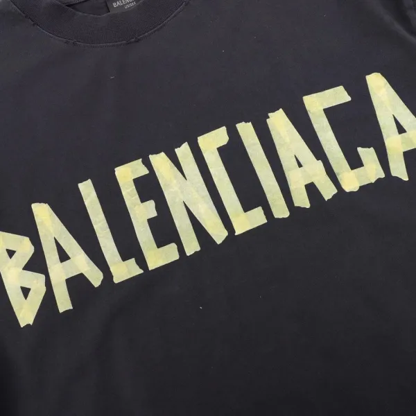 Balenciaga Logo Print Off-White T-Shirt - 8