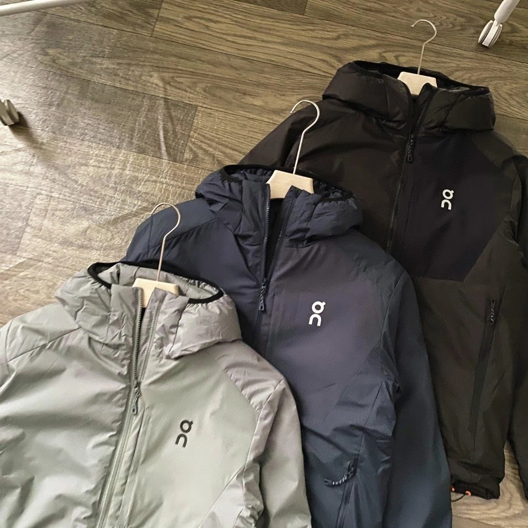 On Running Cloud jacket Gray Outerwear - 11